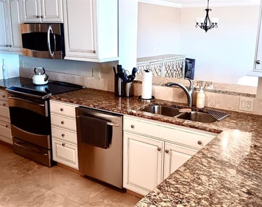 4900 N Ocean Boulevard - Photo Thumbnail 5