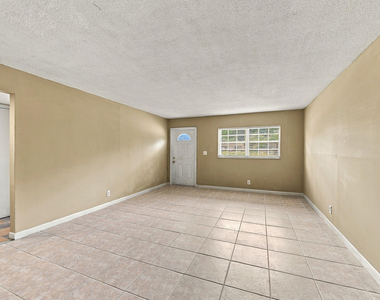 4106 Riverside Drive - Photo Thumbnail 11