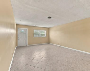 4106 Riverside Drive - Photo Thumbnail 17