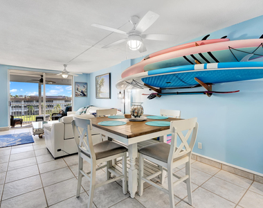 100 Paradise Harbour Boulevard - Photo Thumbnail 10