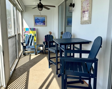 100 Paradise Harbour Boulevard - Photo Thumbnail 19