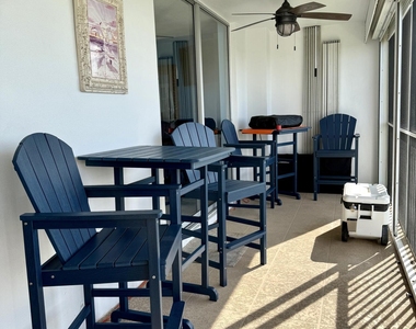 100 Paradise Harbour Boulevard - Photo Thumbnail 20