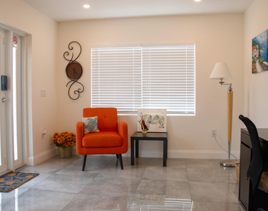158 E 23rd Street - Photo Thumbnail 3