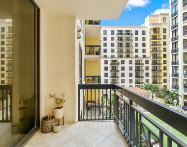 701 S Olive Avenue - Photo Thumbnail 22