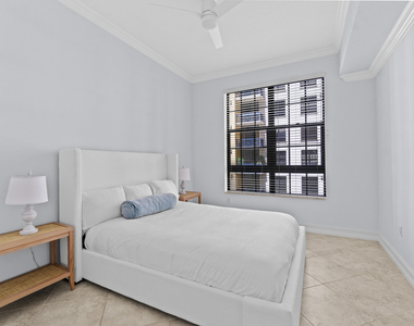 701 S Olive Avenue - Photo Thumbnail 17