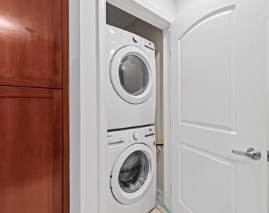 701 S Olive Avenue - Photo Thumbnail 12