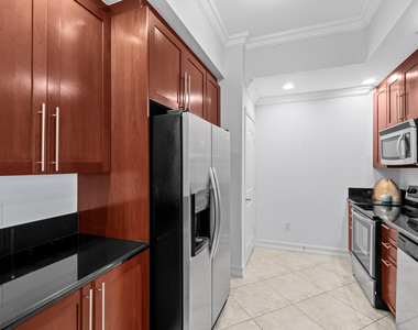 701 S Olive Avenue - Photo Thumbnail 11