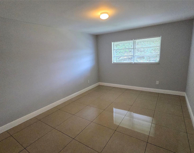 15201 Ne 6th Avenue - Photo Thumbnail 9