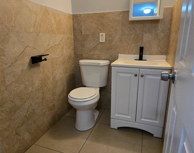15201 Ne 6th Avenue - Photo Thumbnail 7