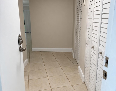 4255 N University Drive - Photo Thumbnail 9