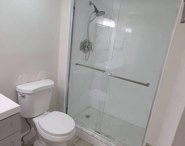 4255 N University Drive - Photo Thumbnail 14