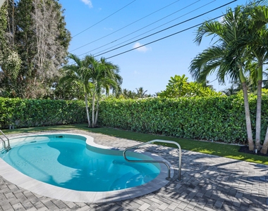 340 Ne 23rd Way - Photo Thumbnail 42