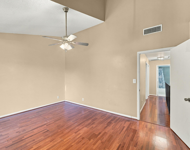 8690 Nw 40th Street - Photo Thumbnail 9