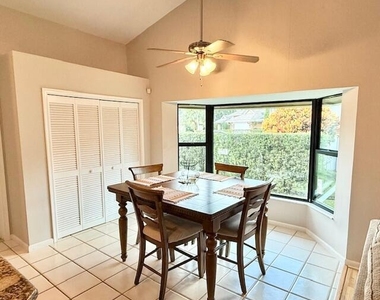 1919 Lindsey Court - Photo Thumbnail 11