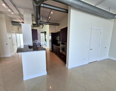 3029 Ne 188th Street - Photo Thumbnail 5
