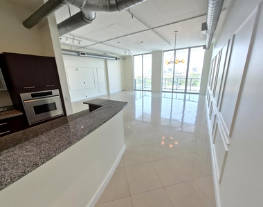 3029 Ne 188th Street - Photo Thumbnail 11