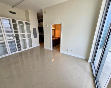 3029 Ne 188th Street - Photo Thumbnail 16