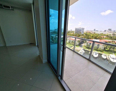 3029 Ne 188th Street - Photo Thumbnail 2