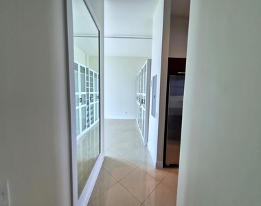 3029 Ne 188th Street - Photo Thumbnail 47