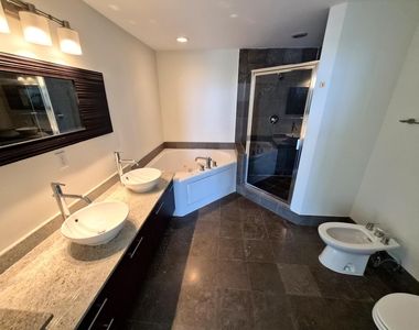 3029 Ne 188th Street - Photo Thumbnail 30