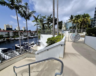 3029 Ne 188th Street - Photo Thumbnail 63