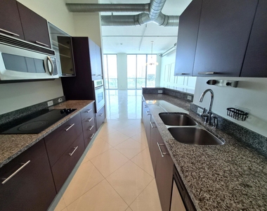 3029 Ne 188th Street - Photo Thumbnail 14