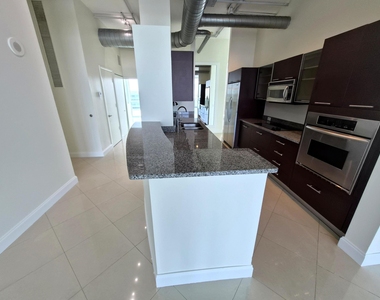 3029 Ne 188th Street - Photo Thumbnail 12