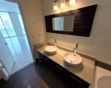 3029 Ne 188th Street - Photo Thumbnail 33