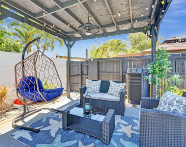 6740 Custer Street - Photo Thumbnail 12