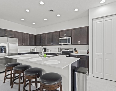 16450 Sea Turtle Place - Photo Thumbnail 7