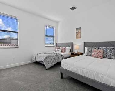 16450 Sea Turtle Place - Photo Thumbnail 26