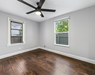 645 Ne 38th Street - Photo Thumbnail 10