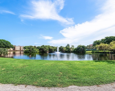 2455 Lindell Boulevard - Photo Thumbnail 20