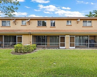 6136 Southard Street - Photo Thumbnail 15
