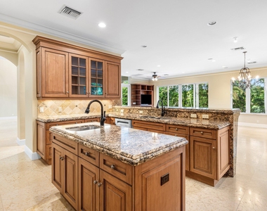 4255 Gleneagles Drive - Photo Thumbnail 17