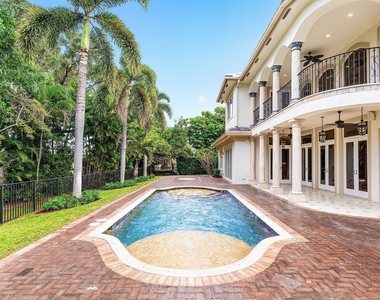 4255 Gleneagles Drive - Photo Thumbnail 37
