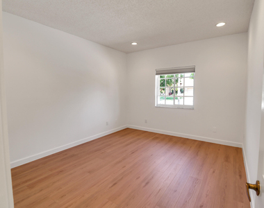 551 Nw 108th Avenue - Photo Thumbnail 27