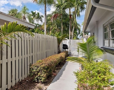 2317 Ne 33rd - Photo Thumbnail 22