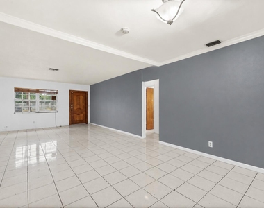 117 Sw 4th Avenue - Photo Thumbnail 12