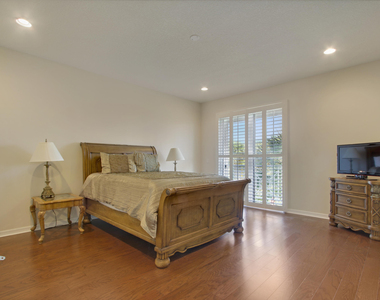 1168 S Community Drive - Photo Thumbnail 7