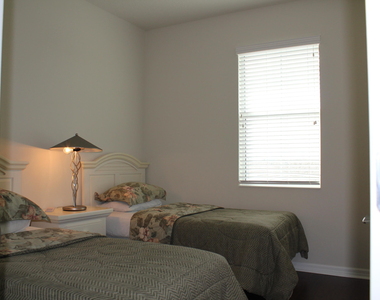 1168 S Community Drive - Photo Thumbnail 11