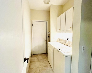 1641 Sw Harbour Isles Circle - Photo Thumbnail 16