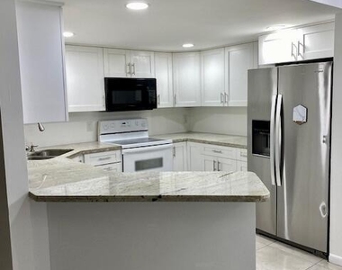 6520 Chasewood Drive - Photo Thumbnail 2