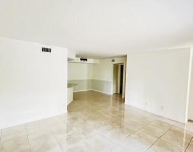 6520 Chasewood Drive - Photo Thumbnail 6