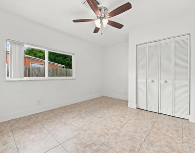 4999 Sw 6th Street - Photo Thumbnail 16