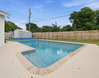 4999 Sw 6th Street - Photo Thumbnail 25