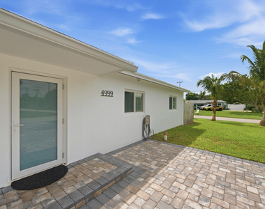 4999 Sw 6th Street - Photo Thumbnail 36