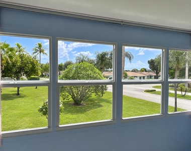 9 Willowbrook Lane - Photo Thumbnail 8