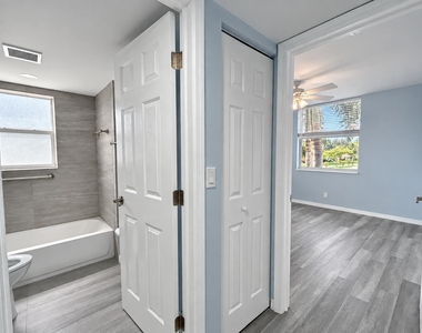 9 Willowbrook Lane - Photo Thumbnail 13