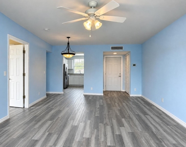 9 Willowbrook Lane - Photo Thumbnail 6